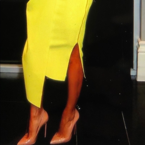 Chic fashionable yellow party dress - Picture 2 of 10